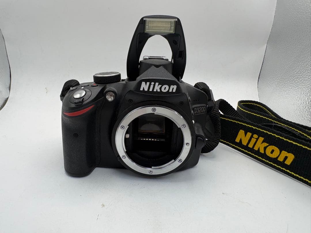 デジタルカメラ Nikon D3200, AF-S DX NIKKOR 18-55mm