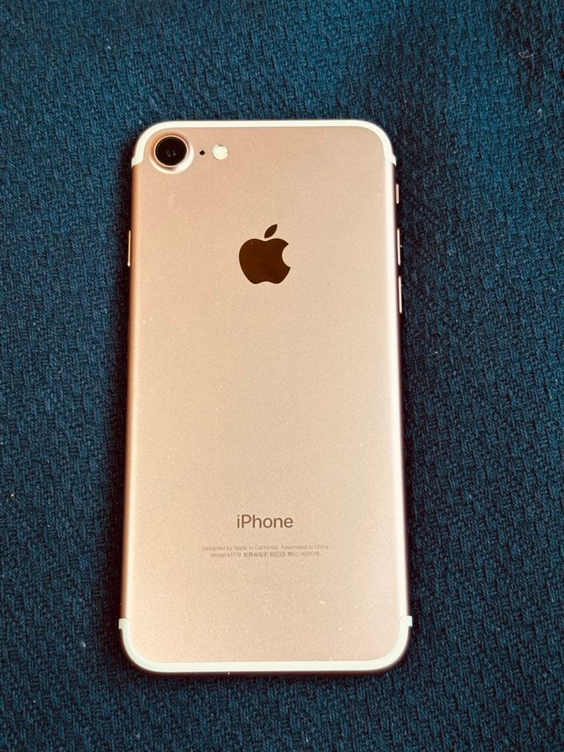 Apple iPhone 7 ローズゴールド 128GB バッテリー84%