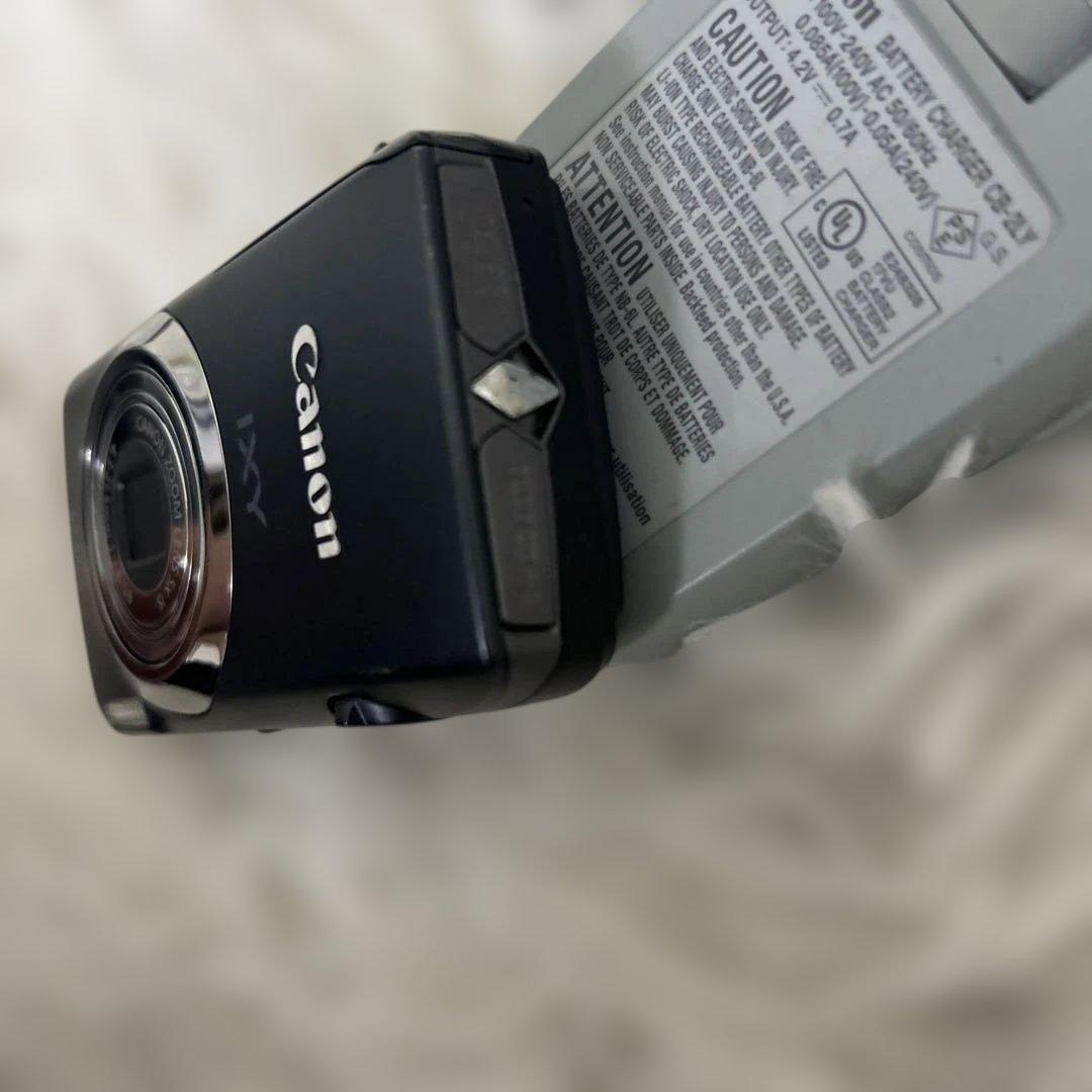 【美品】Canon IXY 10S ブラック　コンパクトデジタルカメラ