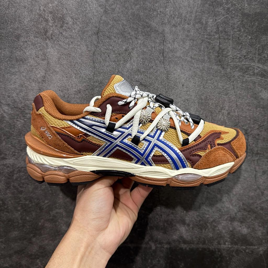 TOGA ASICS Gel-Cumulus 16 TG ブラウン/ベージュ