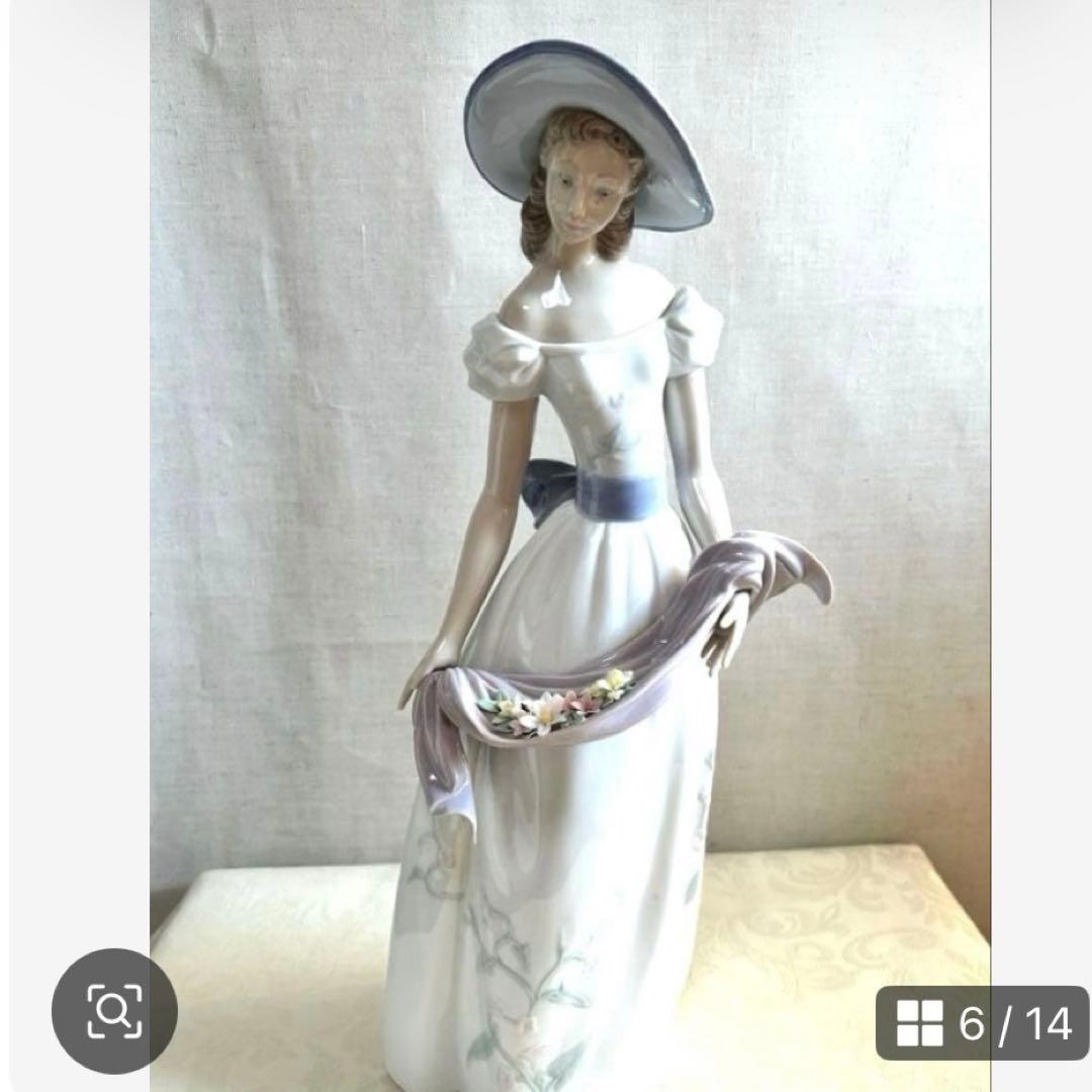 リアドロ　かぐわしき花　陶器人形　美品1週間だけ飾りました　41×18くらい