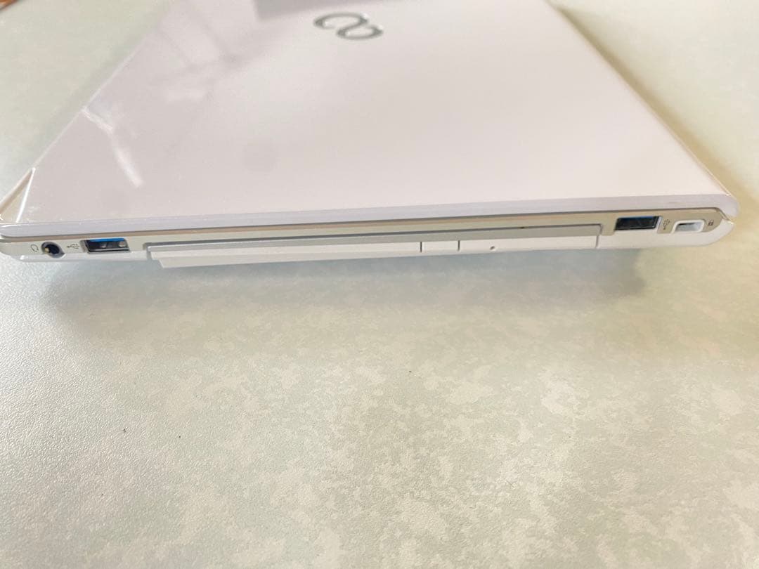 (出品3/14まで)FUJITSU LIFEBOOK SH90/T パソコン