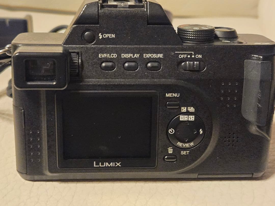 Panasonic DMC-FZ10-Kブラック デジタルカメラ