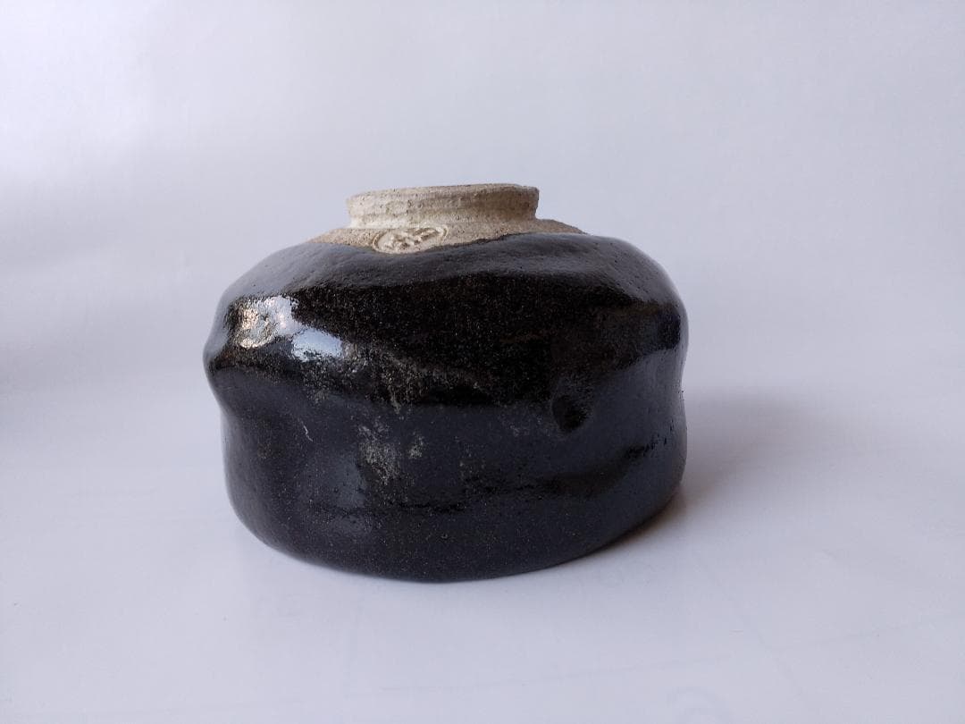 福井楽印 黒楽茶碗 茶道具 茶器 抹茶碗 茶碗 美品 です。