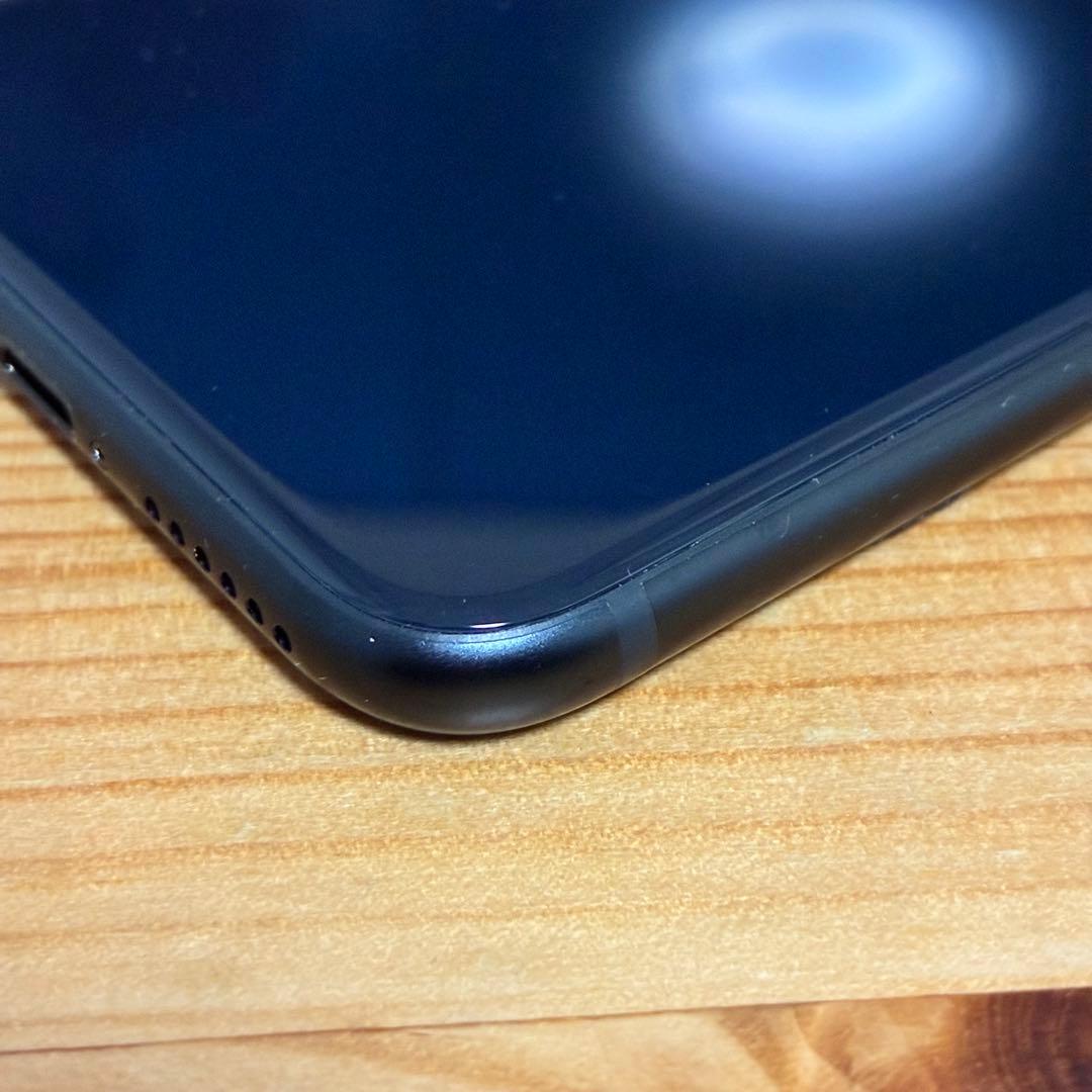 yy17280E バッテリー新品　iPhoneSE第3世代64GB SIMフリー