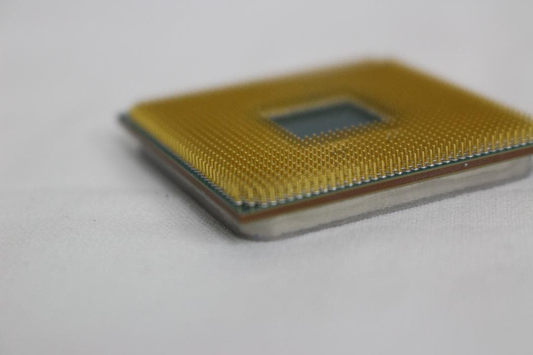 AMD Ryzen 7 3700X CPU AM4 8コア16スレッド【未確認】