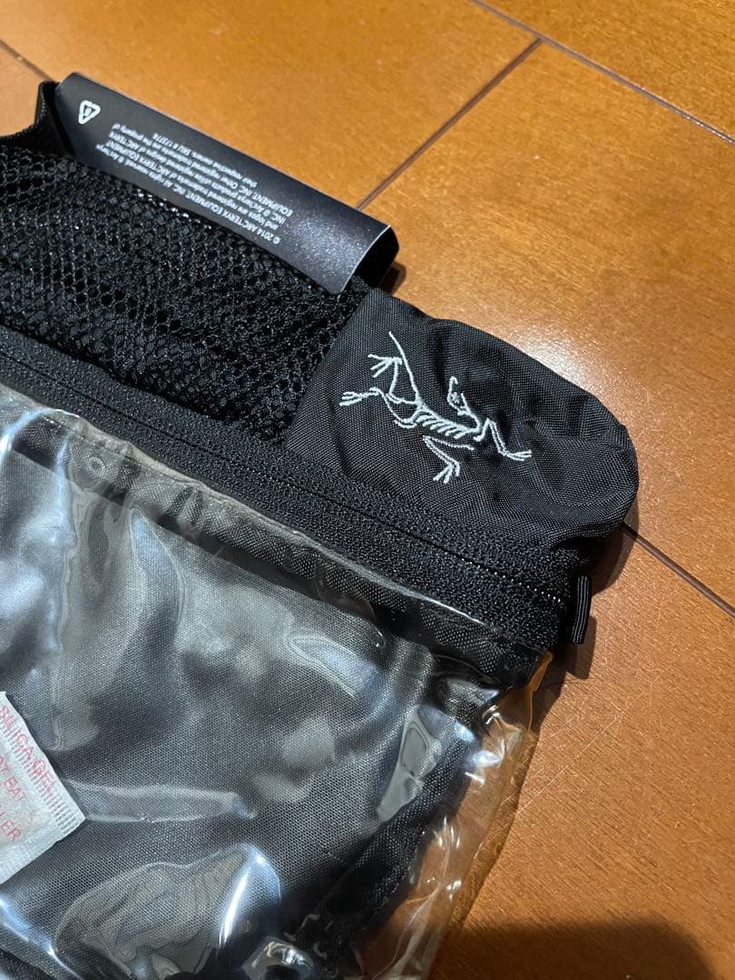 新品 ARC’TERYX アークテリクス ポーチ トラベルバッグ トラベルポーチ