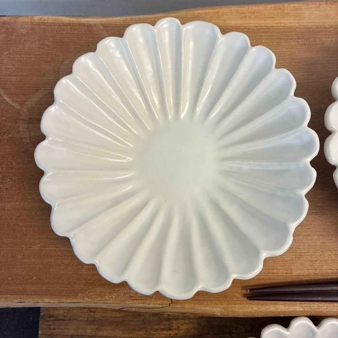 新品　陶器　陶芸作家　輪花皿5枚　693