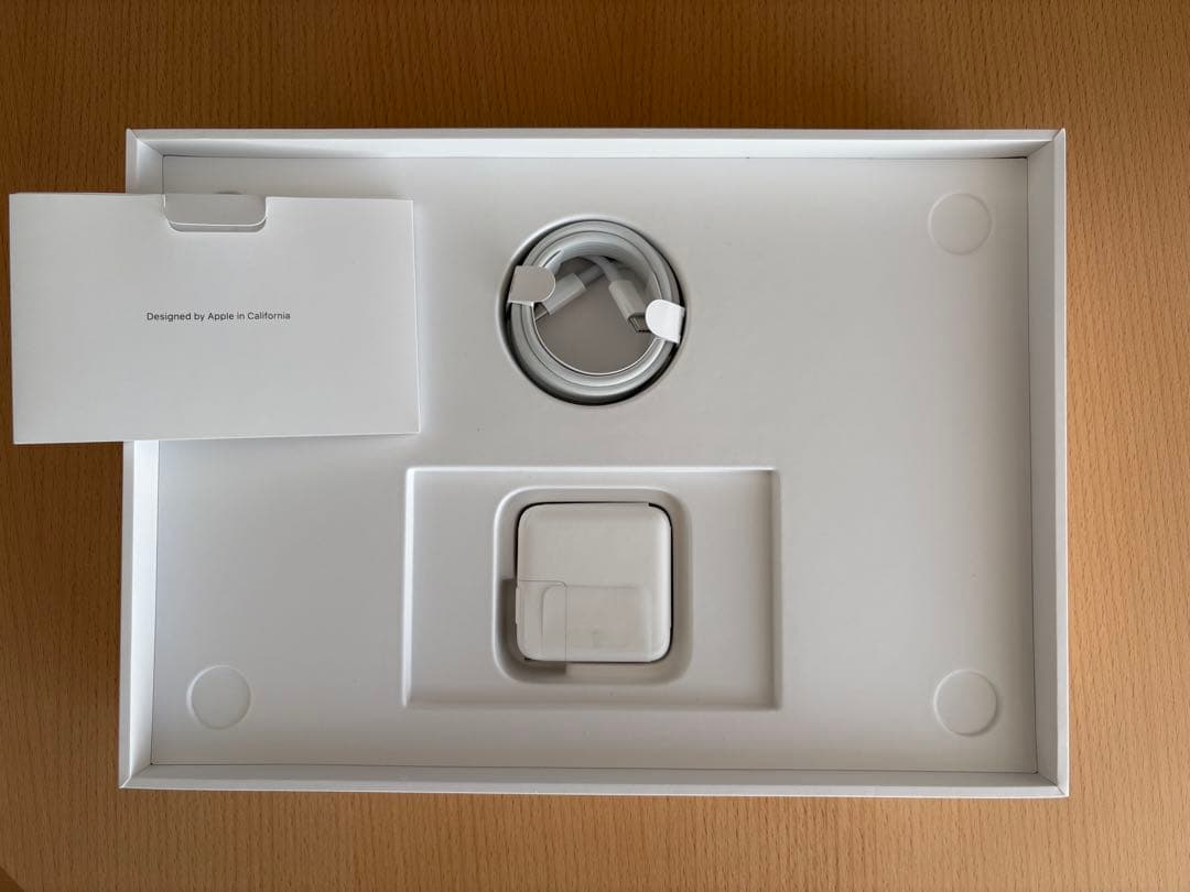 MacBook本体 Apple MacBook Air M1 8GB 256GB