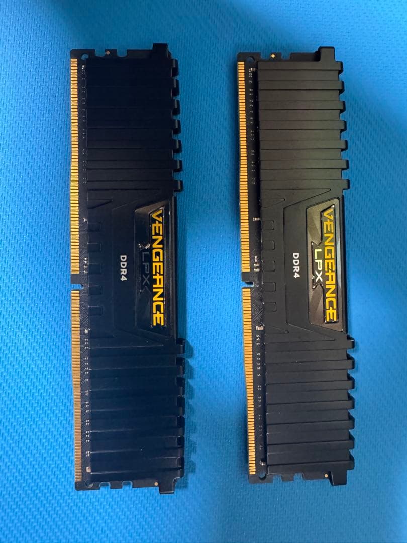 c*m様 Corsair Vengeance DDR4 8GB x2