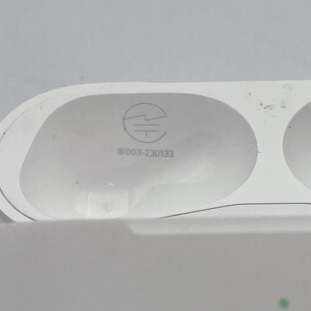 【概ね美品】Apple AirPods Pro 第2世代 充電ケース A2968