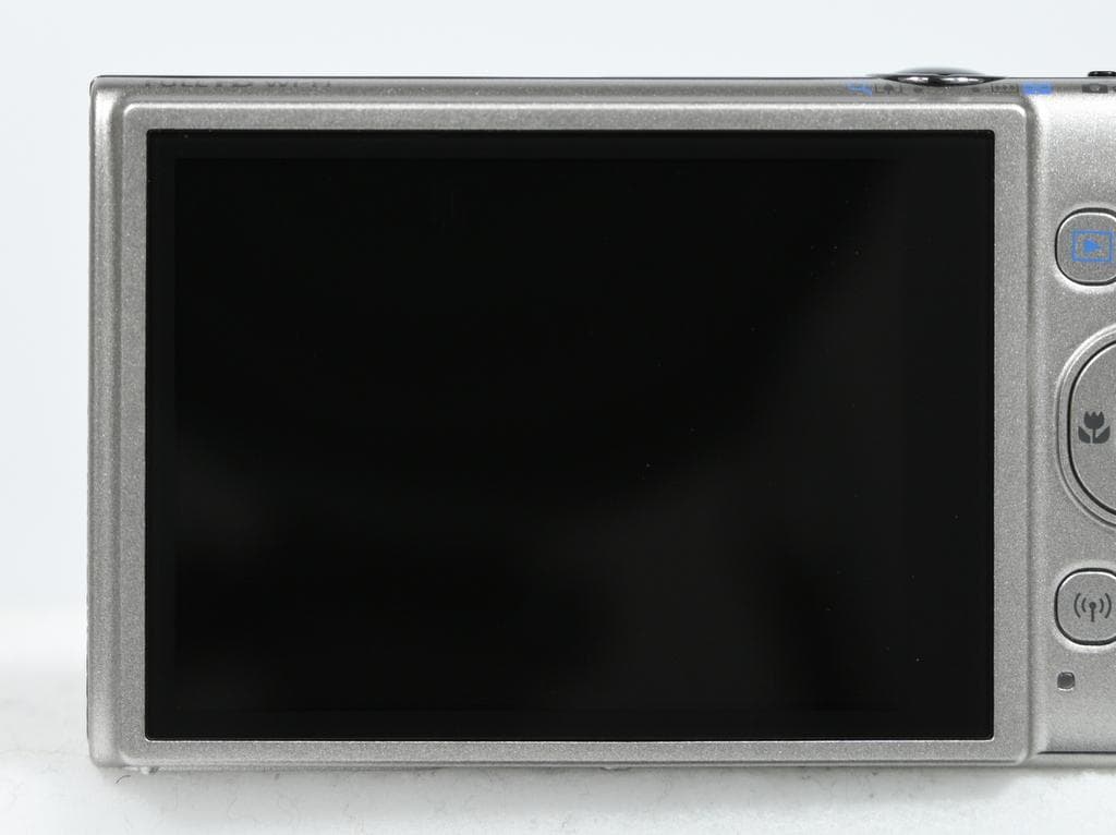 【超美品】 キヤノン　Canon IXY 650 シルバー