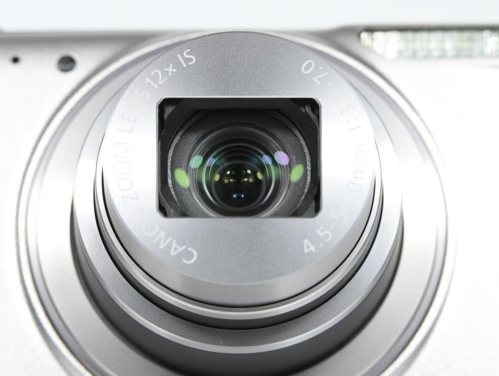 【超美品】 キヤノン　Canon IXY 650 シルバー