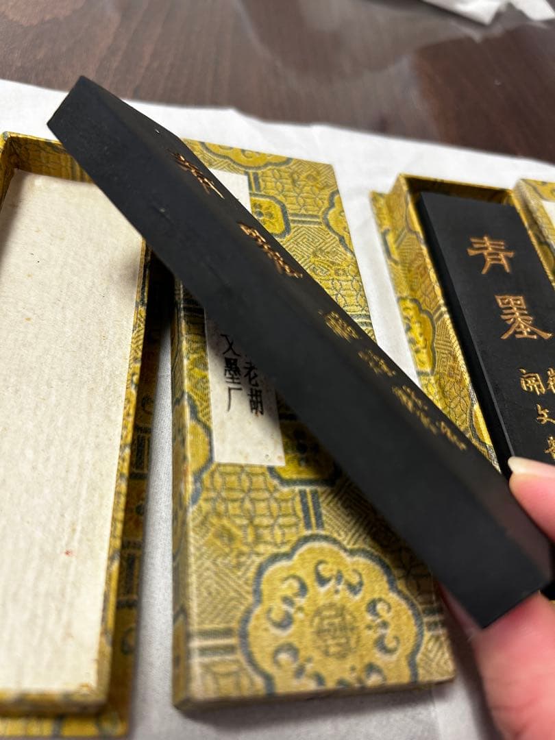 書道中国墨 合計4点　鉄斎翁書画宝墨　胡開文　薇州曹素功　青墨 唐墨未使用品3点