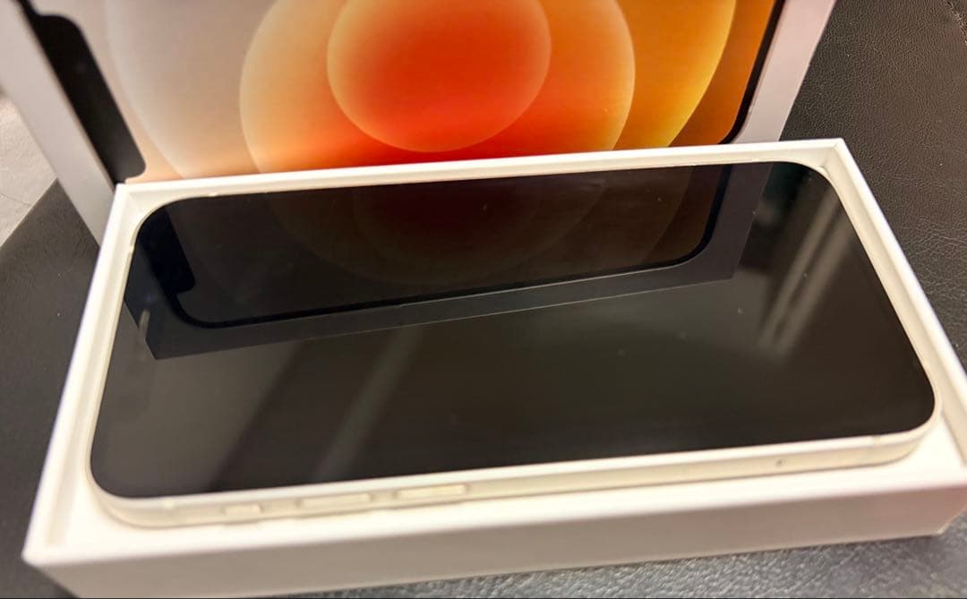 iPhone 12 mini ホワイト 256 GB SIMフリー