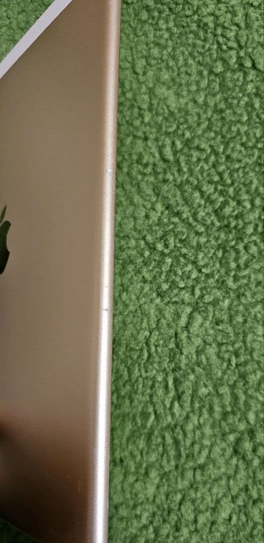 iPad Air2 第2世代 32GB au ゴールド