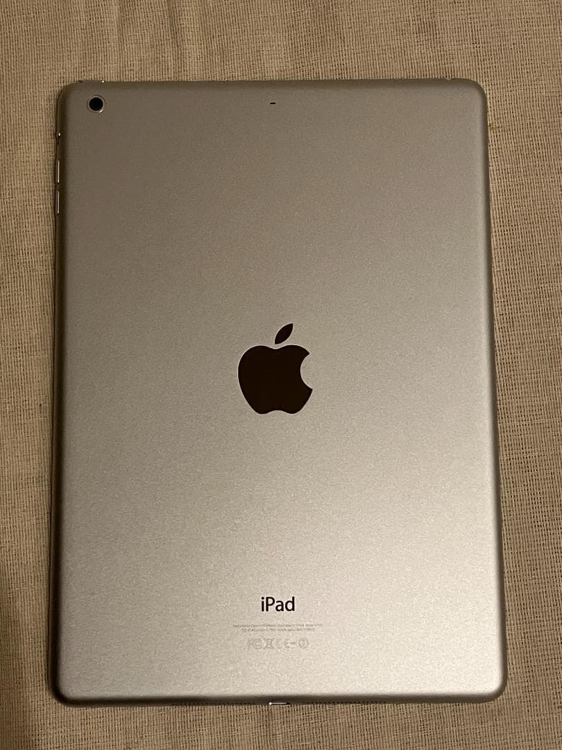 iPad Air Wi-Fiモデル 32GB A1474 シルバー