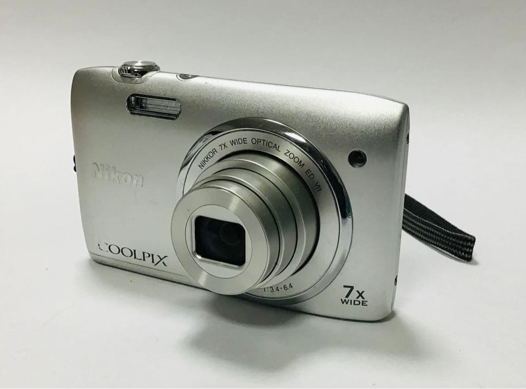 Nikon ニコン COOLPIX S3500 コンパクトデジタルカメラ動作ok