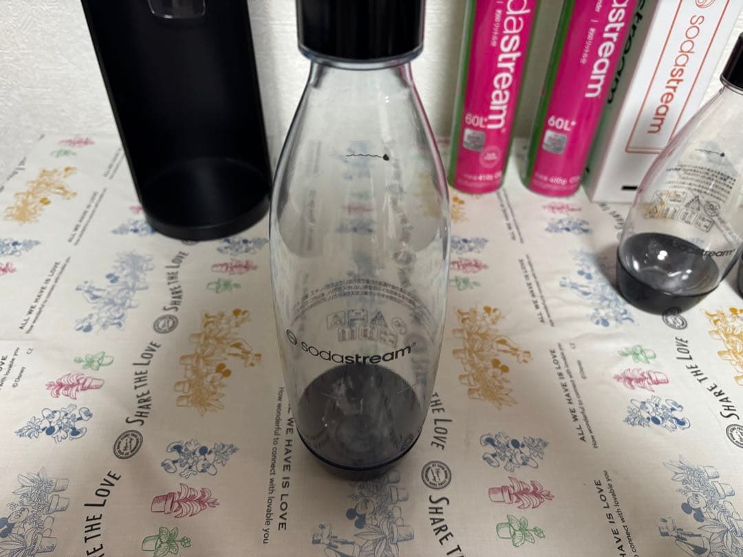 SodaStream 炭酸水メーカー ボトル3本付き