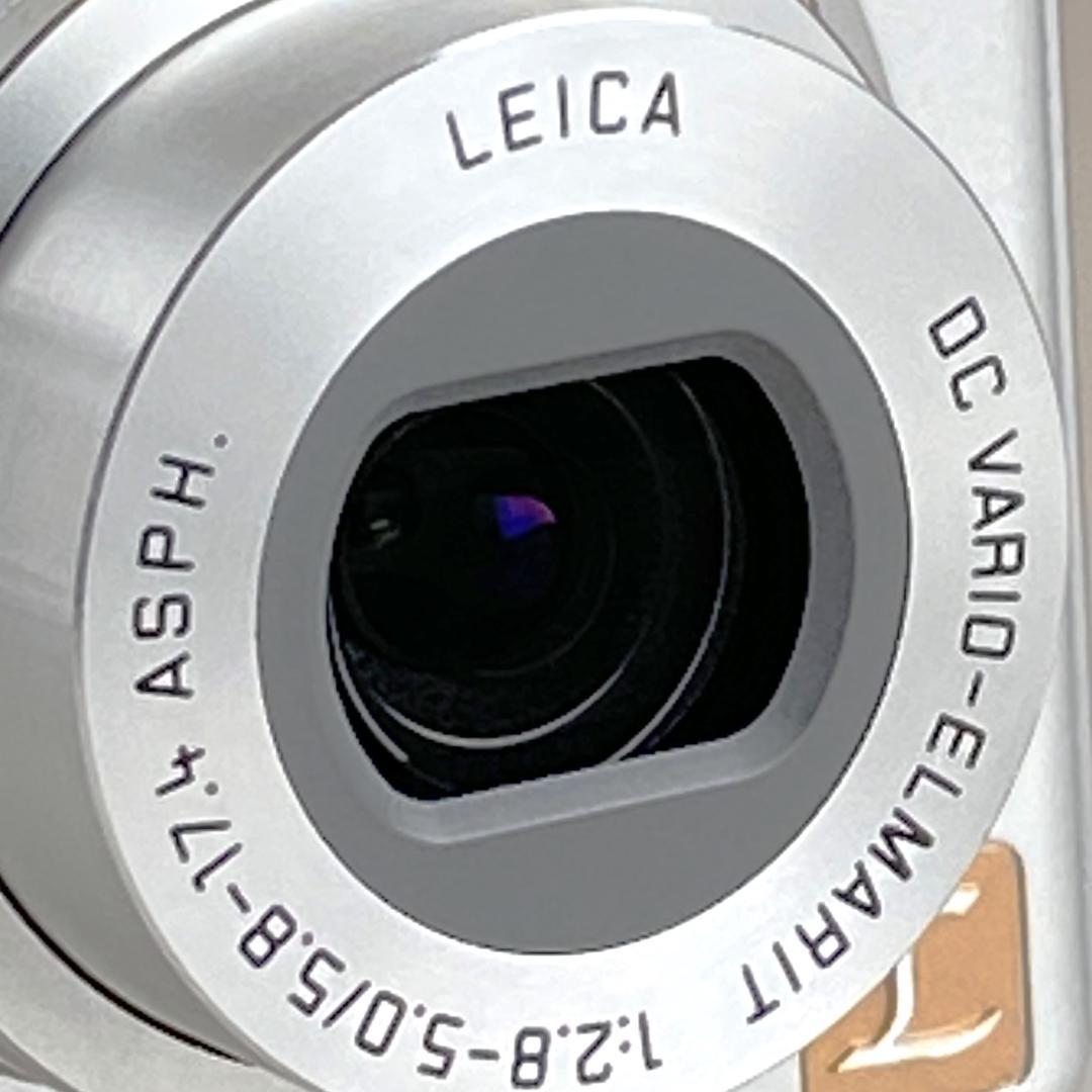 Panasonic Lumix FX7 シルバー 本体とバッテリーチャージャー付