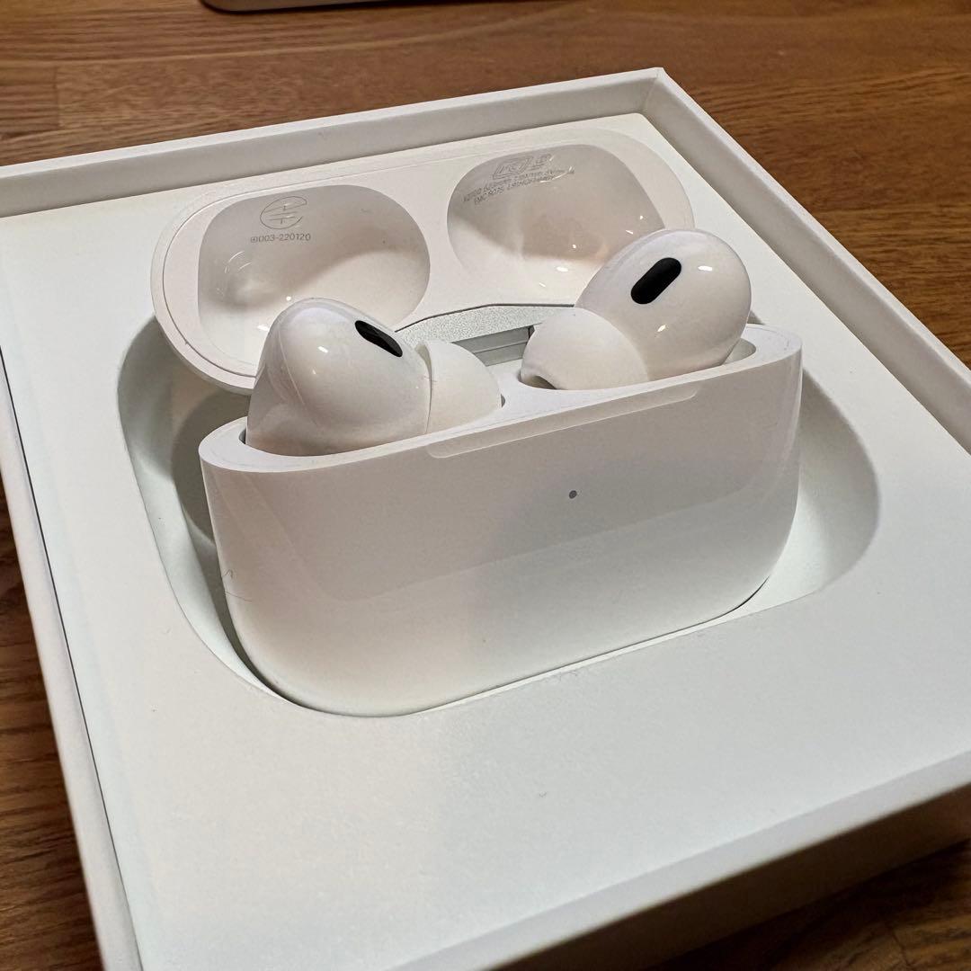 AirPods Pro 第2世代 Lightning MQD83J/A