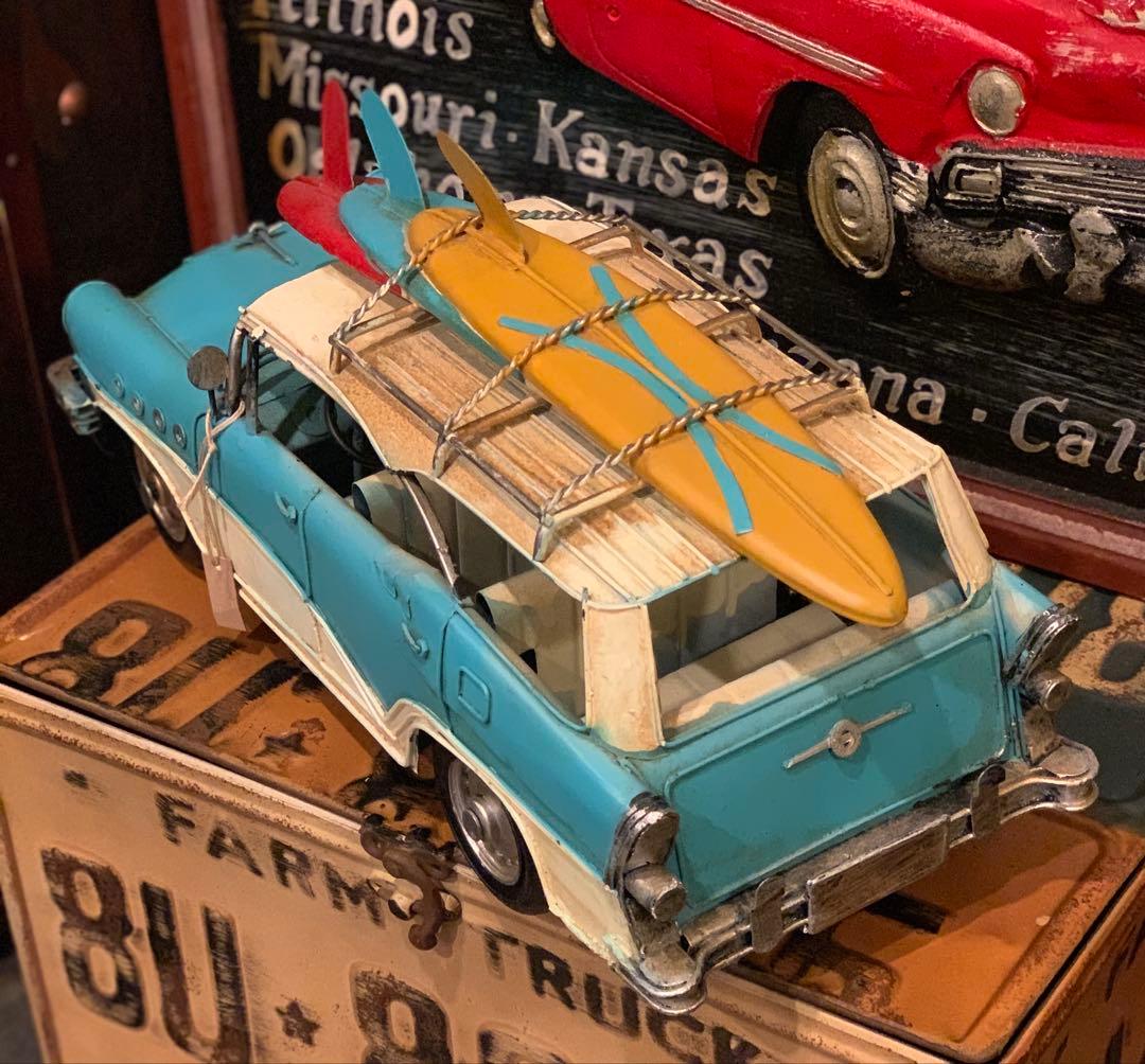 1950年代 ビュイック風 ミニカー サーフボード付き