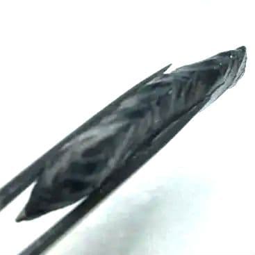 黒曜石ナイフ ○ナイフ一周全てが、刀です。古代人の知恵の逸品では。