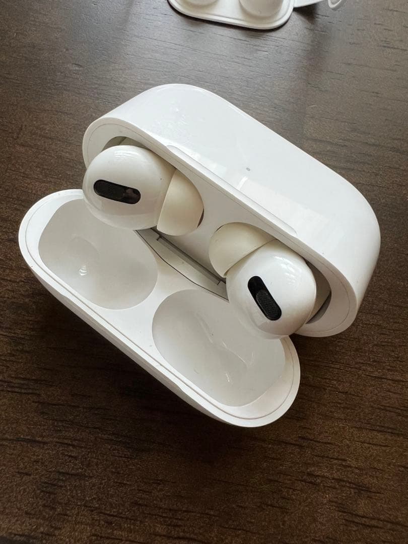 AirPods 第1世代 純正 両耳 充電ケース付き 動作確認済み