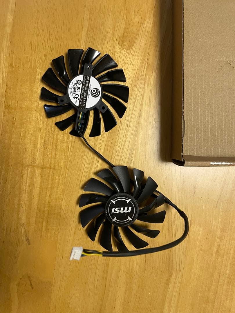 MSI Radeon RX570 8GB & 予備の新品GPUファン