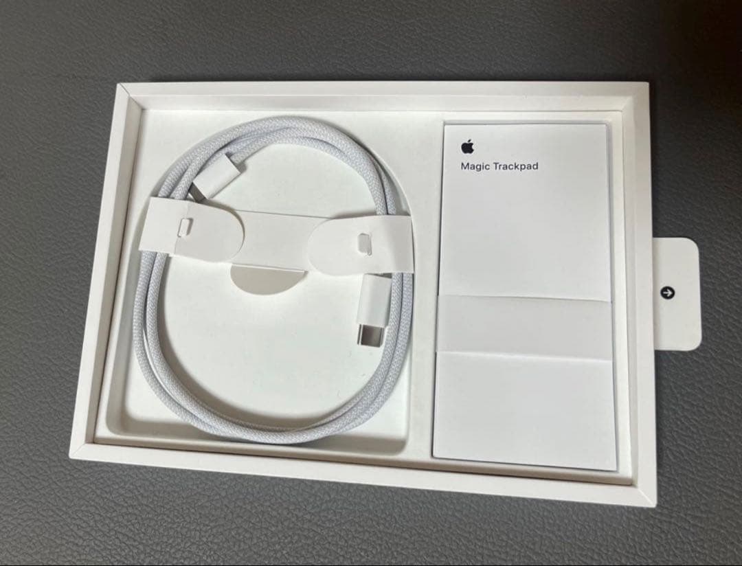 Magic Trackpad 第3世代 USB-C - Lightning