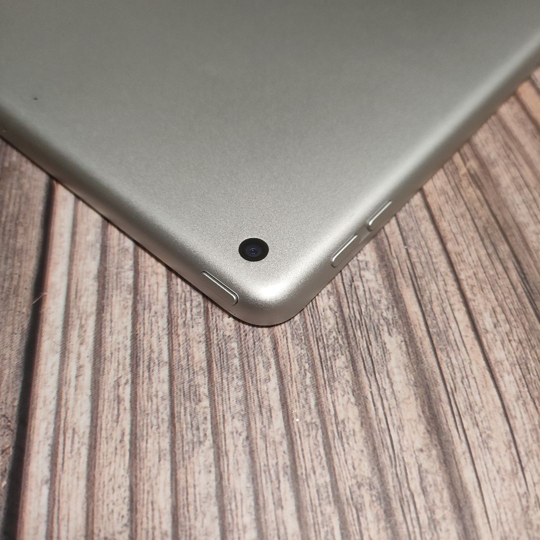 iPad 第9世代 64GB シルバー 美品