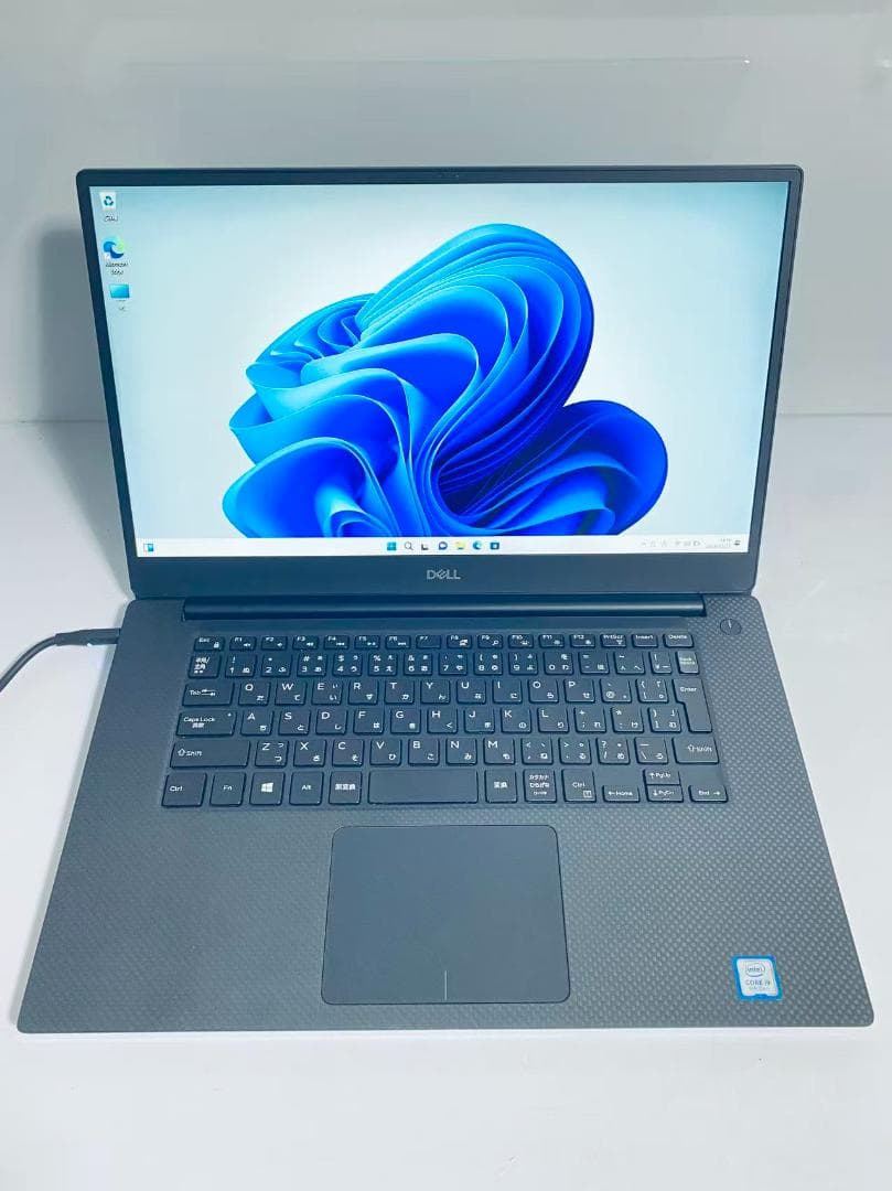 Z28 DELLノート 15.6型 i9-9880H/SSD512GB/8GB