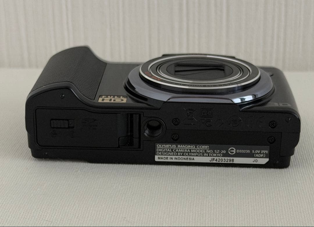 OLYMPUS SZ-20 オリンパス デジカメ
