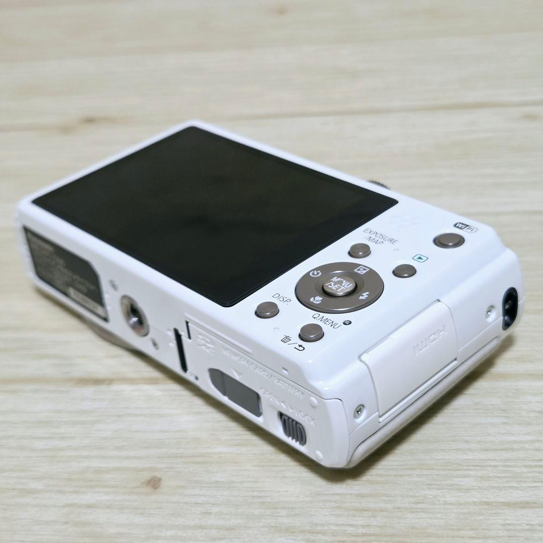 動作品【極上美品】パナソニック LUMIX DMC-TZ40 デジカメ ホワイト