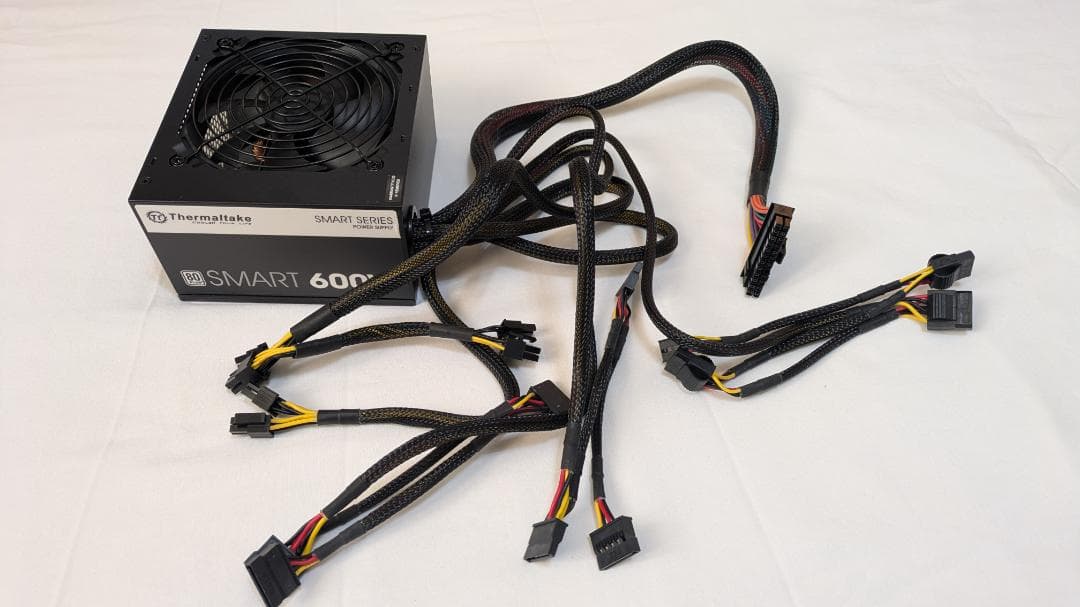【80 PLUS・同型2台セット】PC電源 600W｜中古＋ほぼ未使用